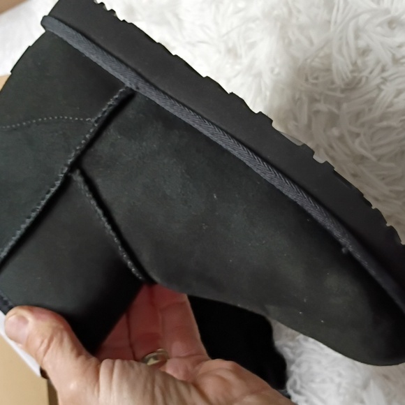 UGG Classic Mini II Women's Sz 8 Ankle Boots - Picture 5 of 10